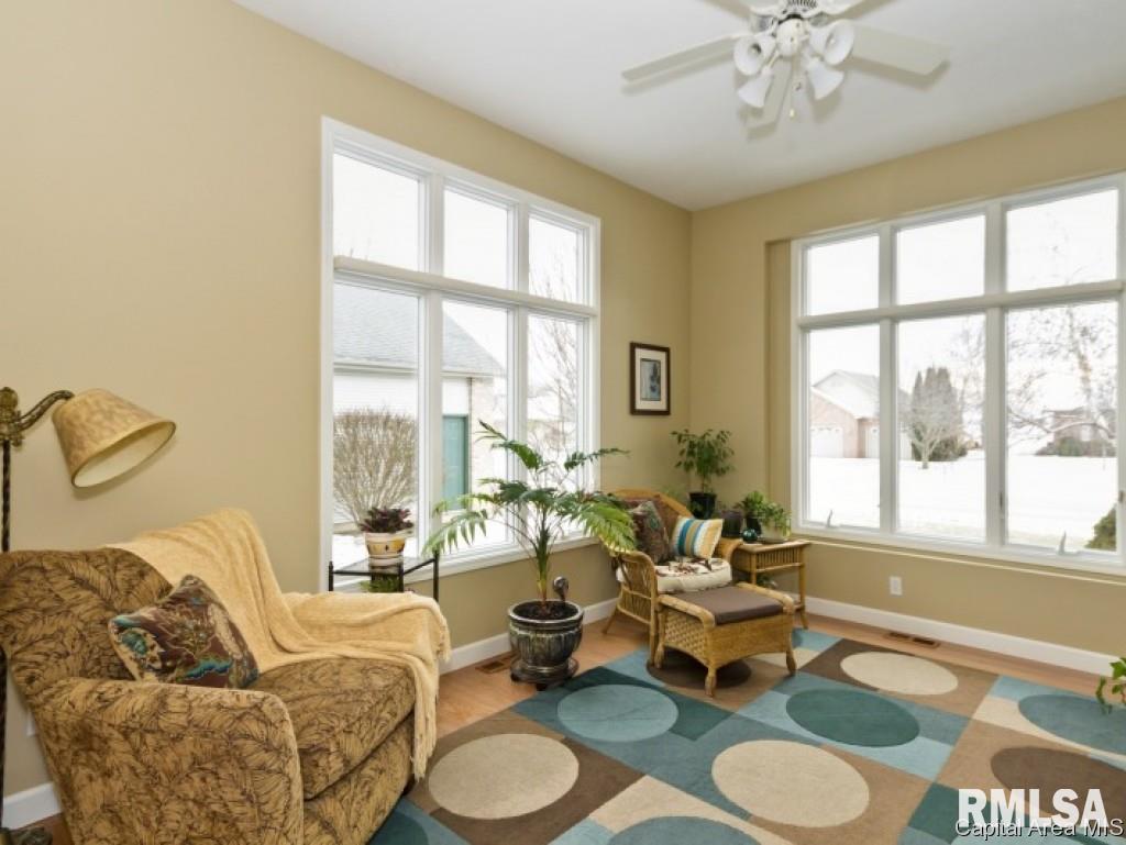2605 Hastings Road Chatham, IL 62629 - Photo 4 of 34 Gallery Image 4