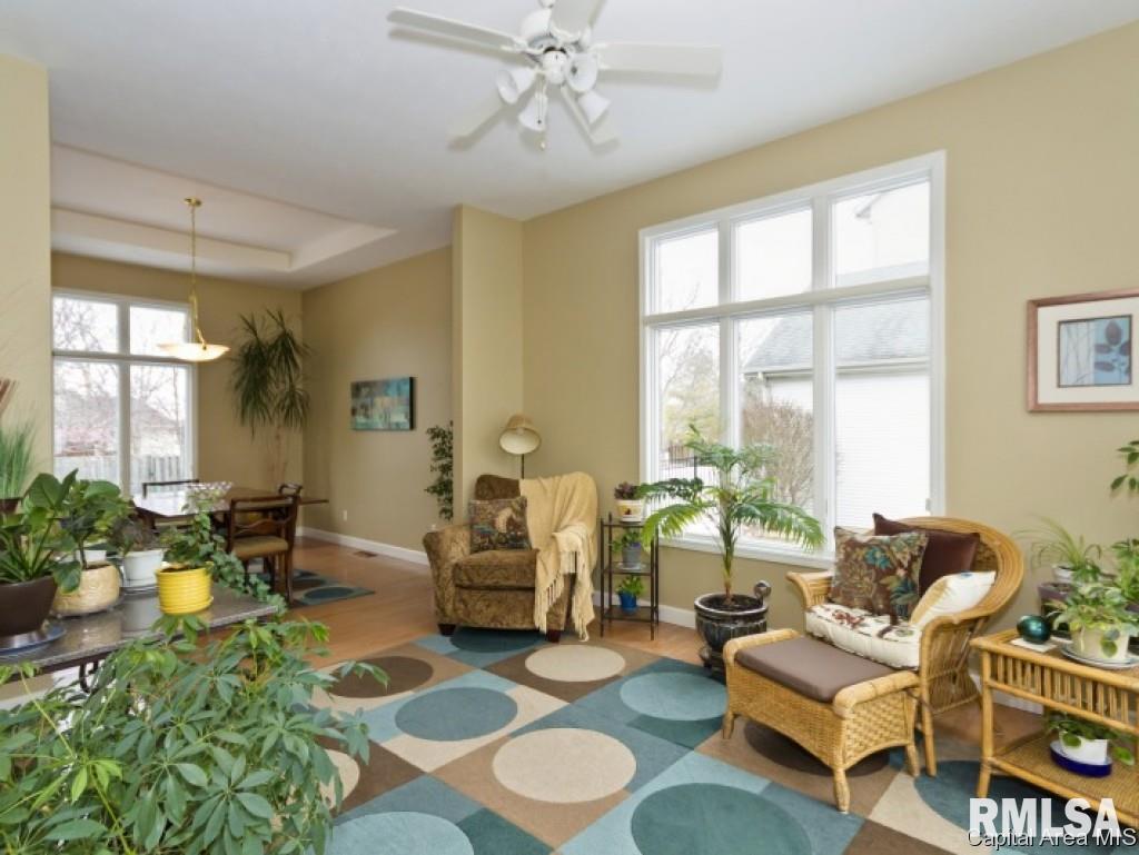 2605 Hastings Road Chatham, IL 62629 - Photo 5 of 34 Gallery Image 5