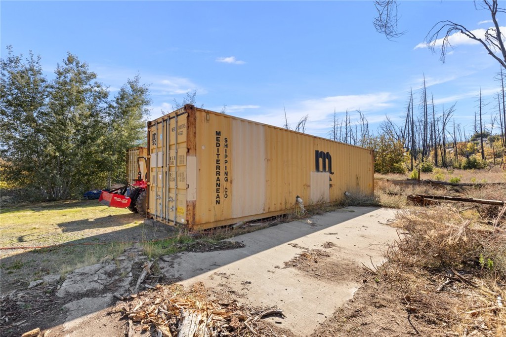 1809 Bald Rock Road Berry Creek, CA 95916 - Photo 6 of 37 a view of a backyard of the house