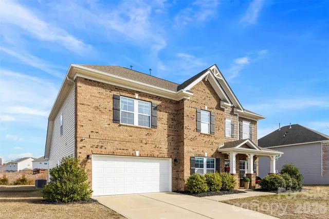 $640,000 | 2146 Grist Mill Drive Southwest, Concord, NC 28025