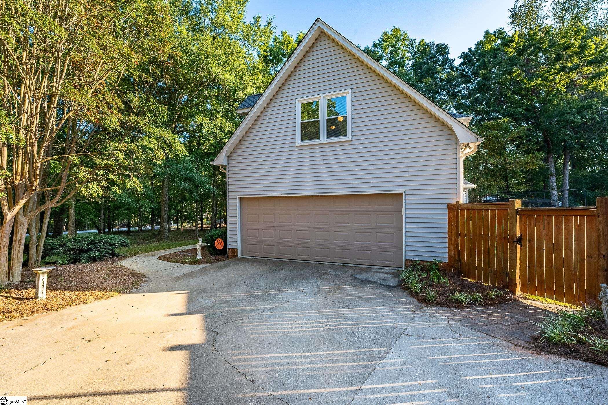 313 Shagbark Circle Simpsonville, SC 29680 - Photo 35 of 47