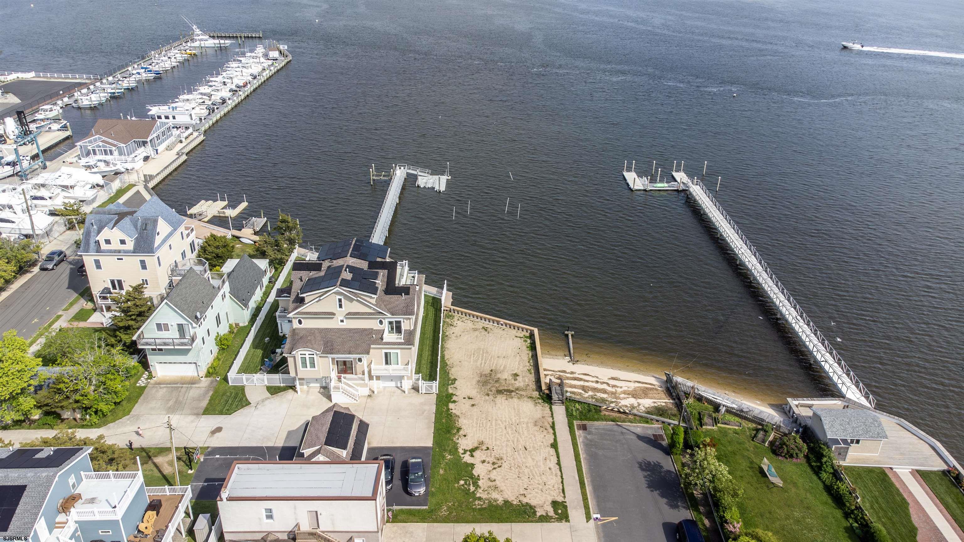 137 Gibbs Avenue Somers Point, NJ 08244 - Photo 3 of 28