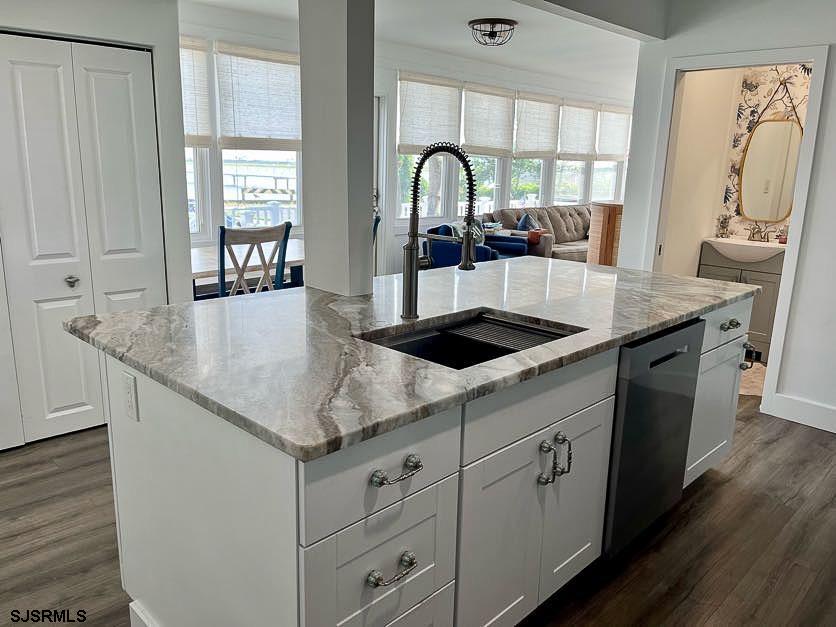 137 Gibbs Avenue Somers Point, NJ 08244 - Photo 6 of 28