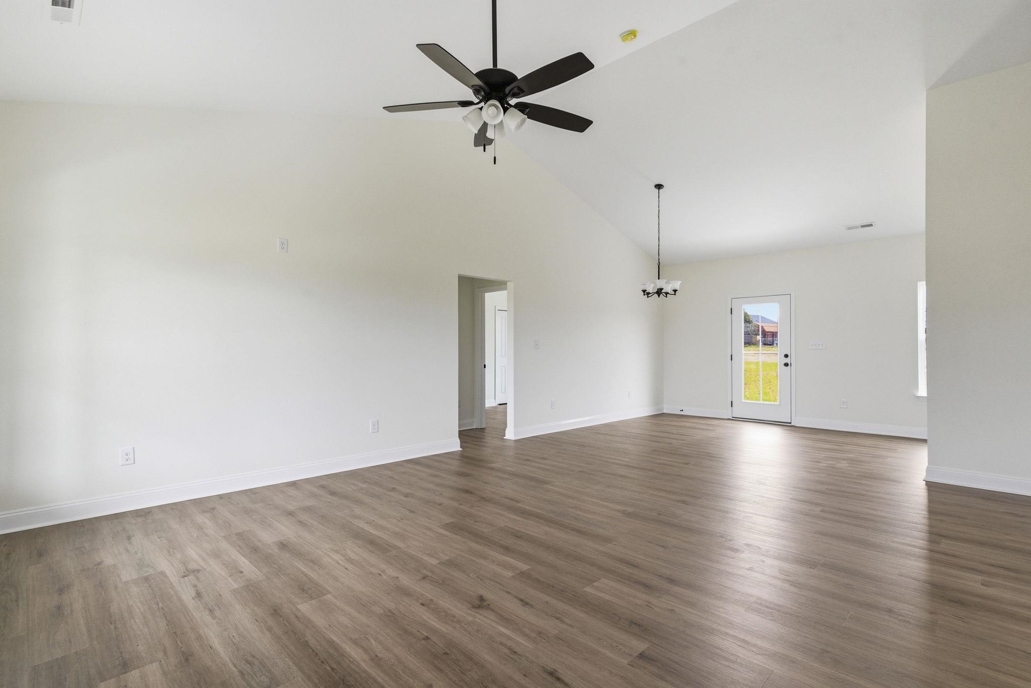 1503 State Rd S-26-142 Green Sea, SC 29545 - Photo 5 of 27