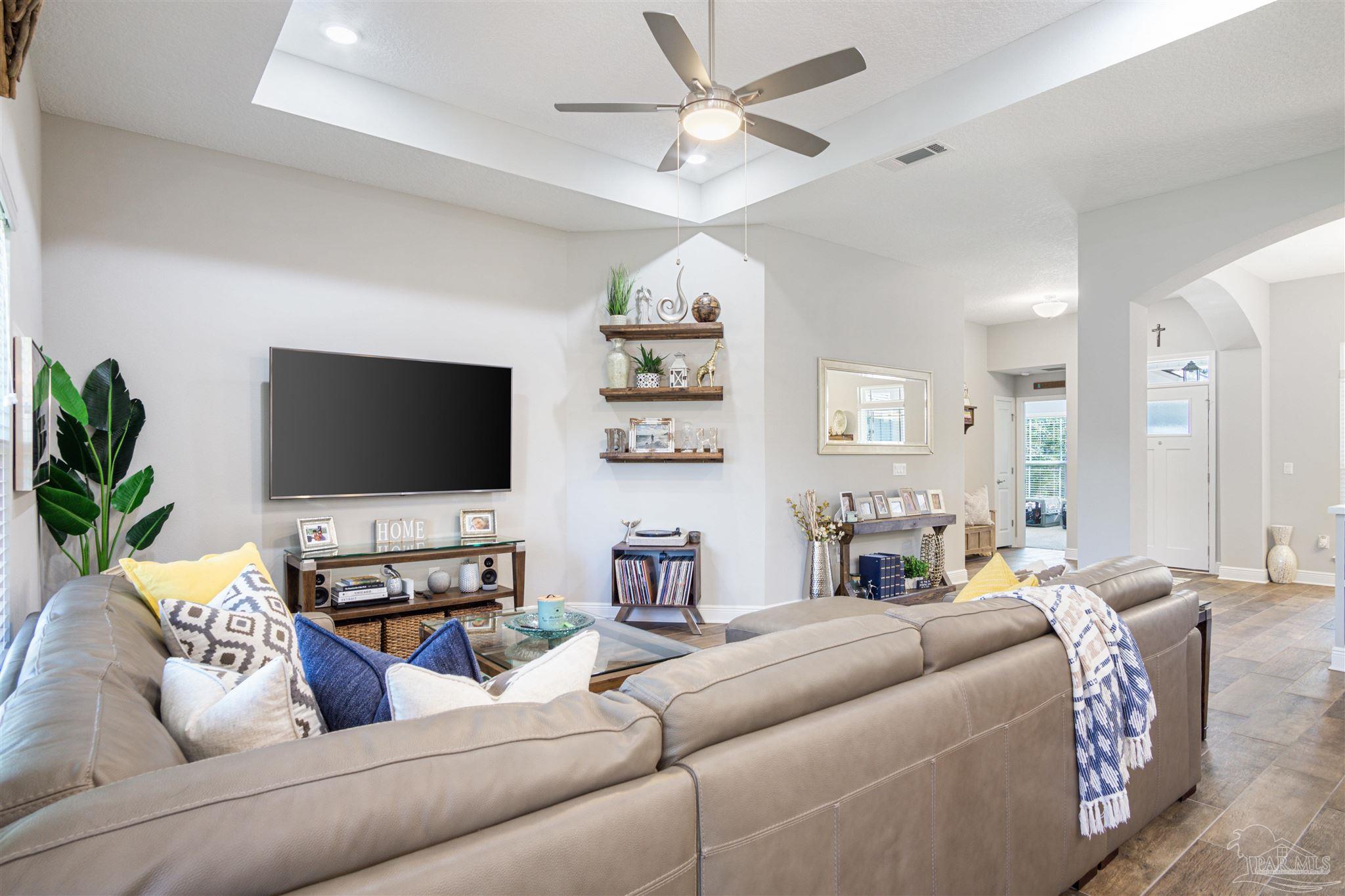 16610 Innerarity Point Road Pensacola, FL 32507 - Photo 7 of 47 Gallery Image 7