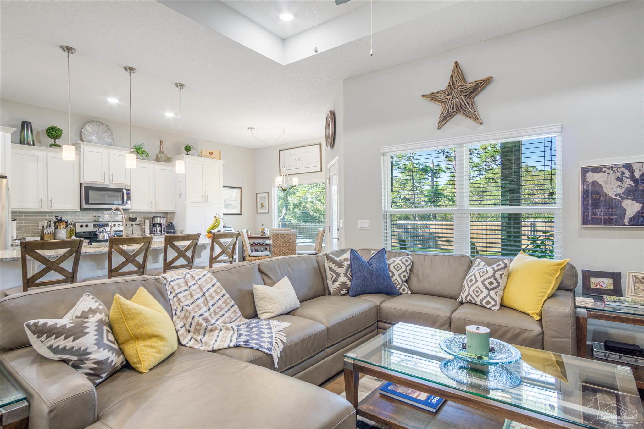16610 Innerarity Point Road Pensacola, FL 32507 - Photo 8 of 47 Gallery Image 8