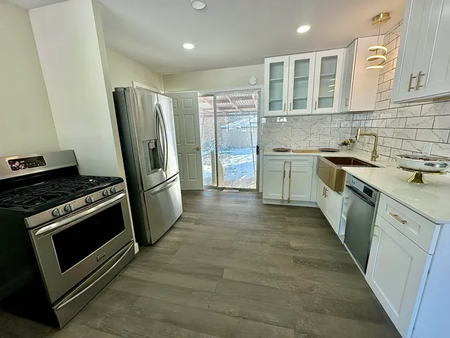 $239,000 | 8133 West Glen Avenue, Milwaukee, WI 53218