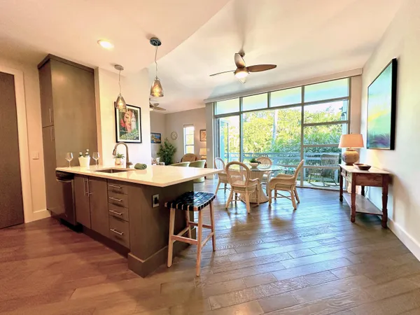$5,800 | 365 Southeast 6th Avenue, Unit 203, Delray Beach, FL 33483