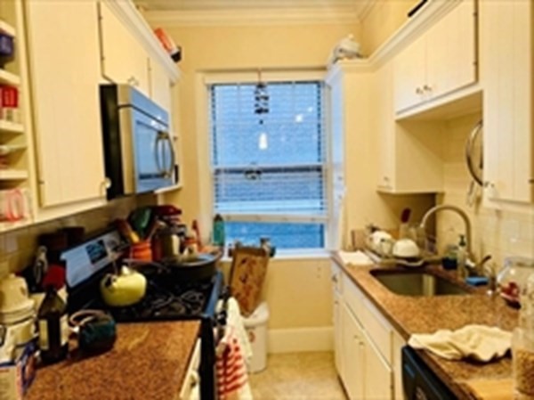 4 Chiswick Road, Unit 23 Boston, MA 02135 - Photo 3 of 10