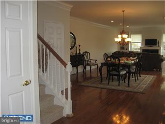 8815 Ashton Road Philadelphia, PA 19136 - Photo 3 of 7 Gallery Image 3