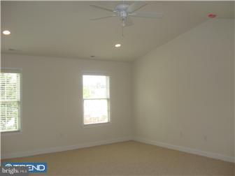 8815 Ashton Road Philadelphia, PA 19136 - Photo 5 of 7 Gallery Image 5