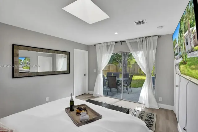 $524,999 | 1573 Northeast 30th Court, Pompano Beach, FL 33064