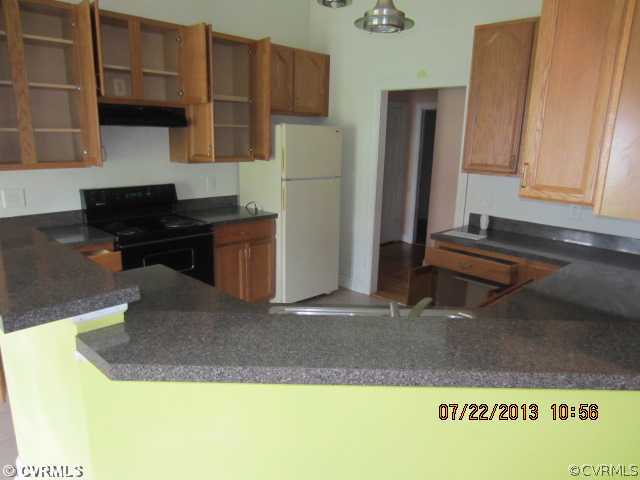 207 Natchez Road Richmond, VA 23223 - Photo 4 of 13 Kitchen