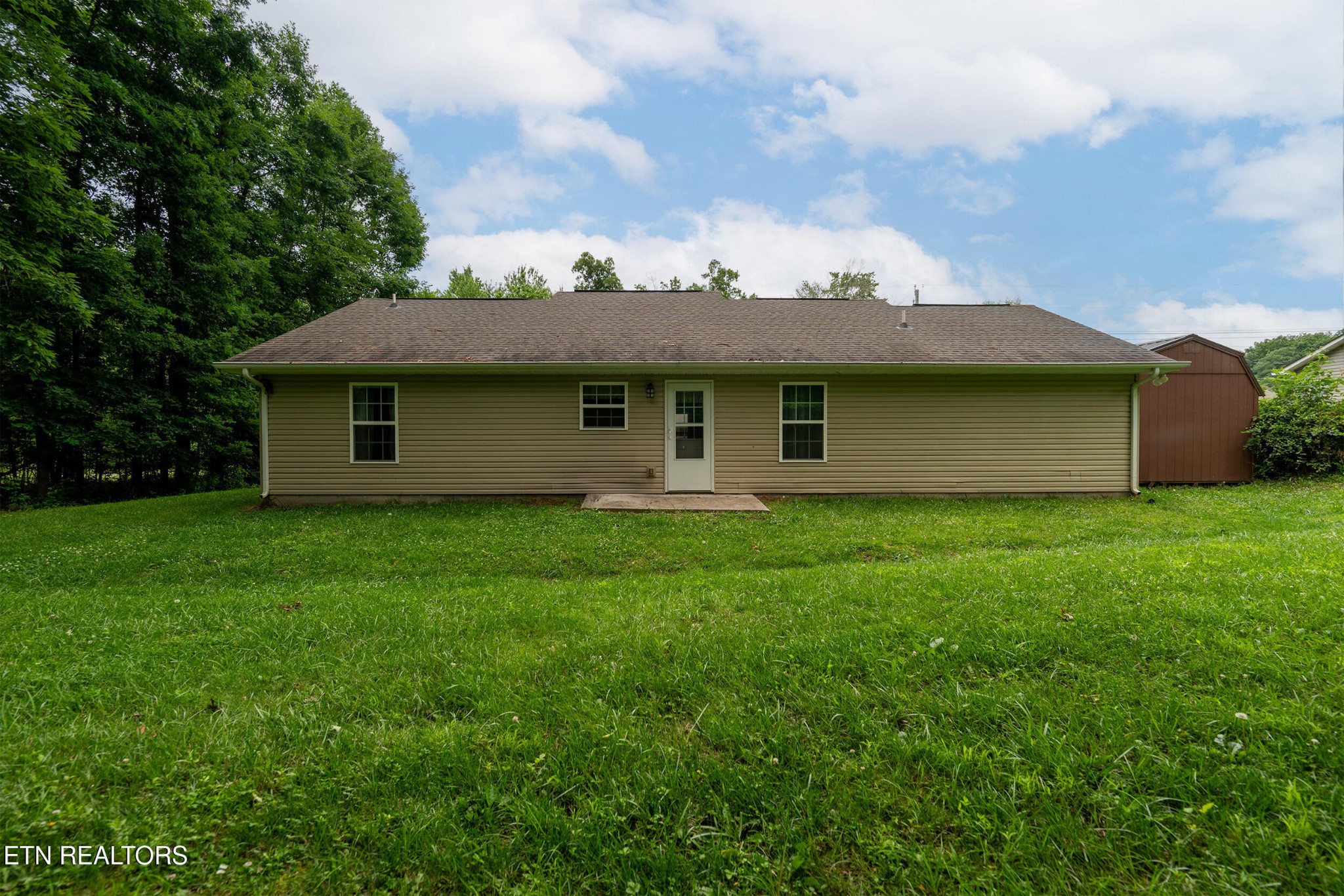 534 Shellbark Road Newport, TN 37821 - Photo 23 of 29 a view of a house with a backyard