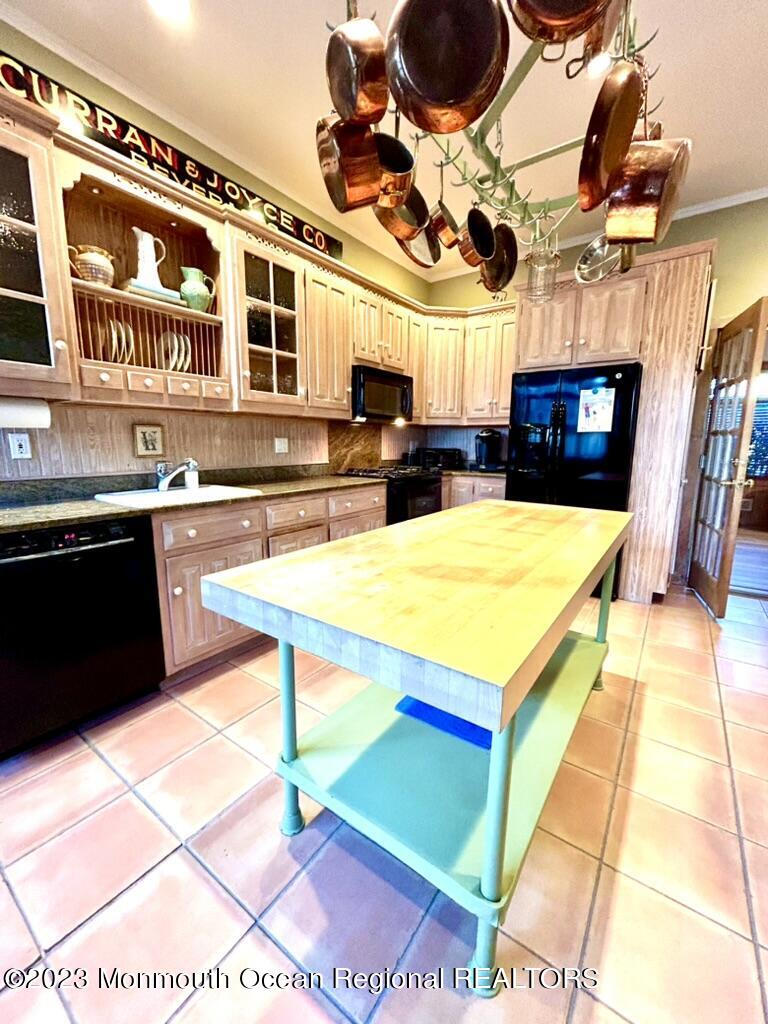 208 Passaic Avenue Spring Lake, NJ 07762 - Photo 6 of 19