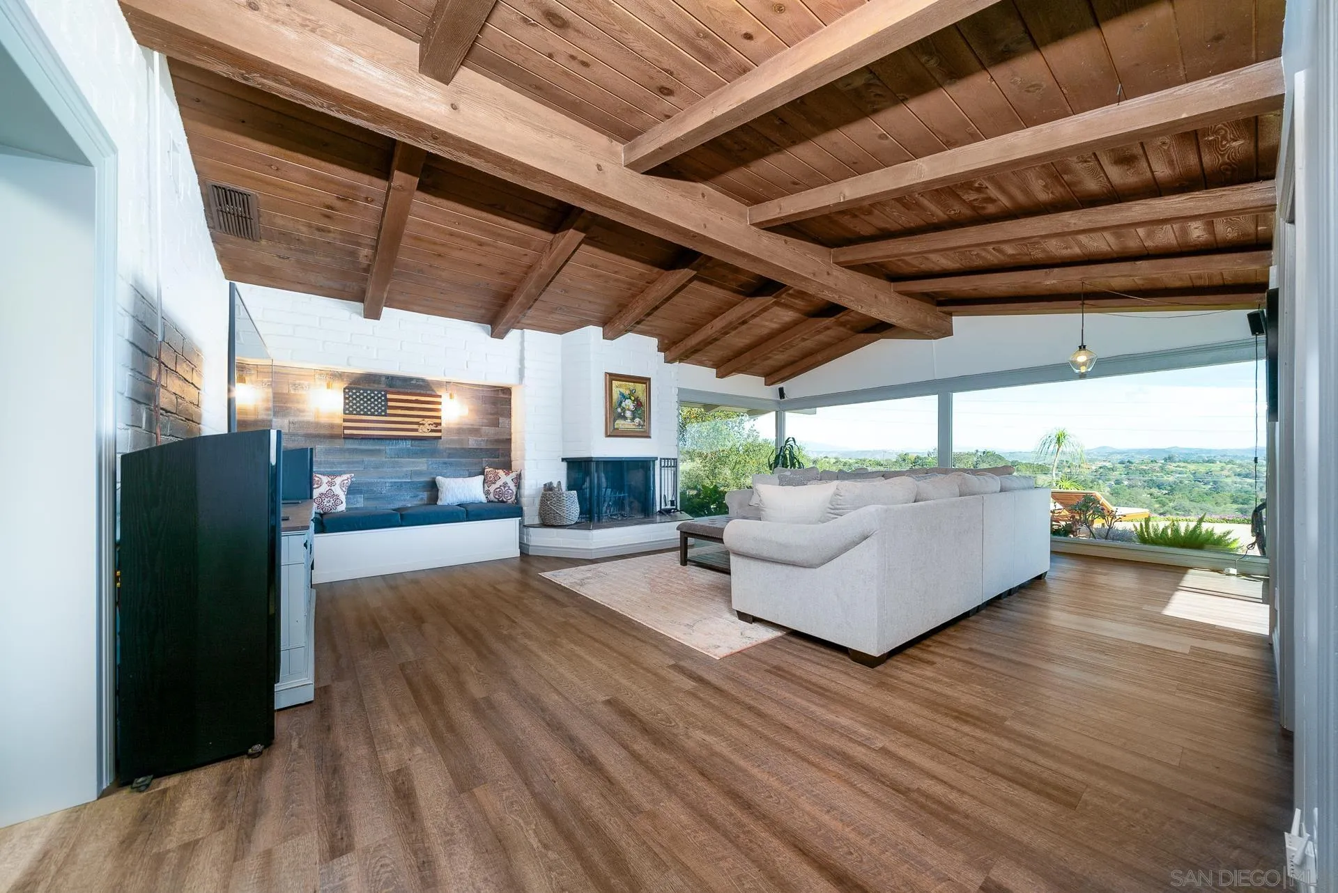 3978 Ladera Vista Road Fallbrook, CA 92028 - Photo 10 of 48 a view of a couch in wooden floor