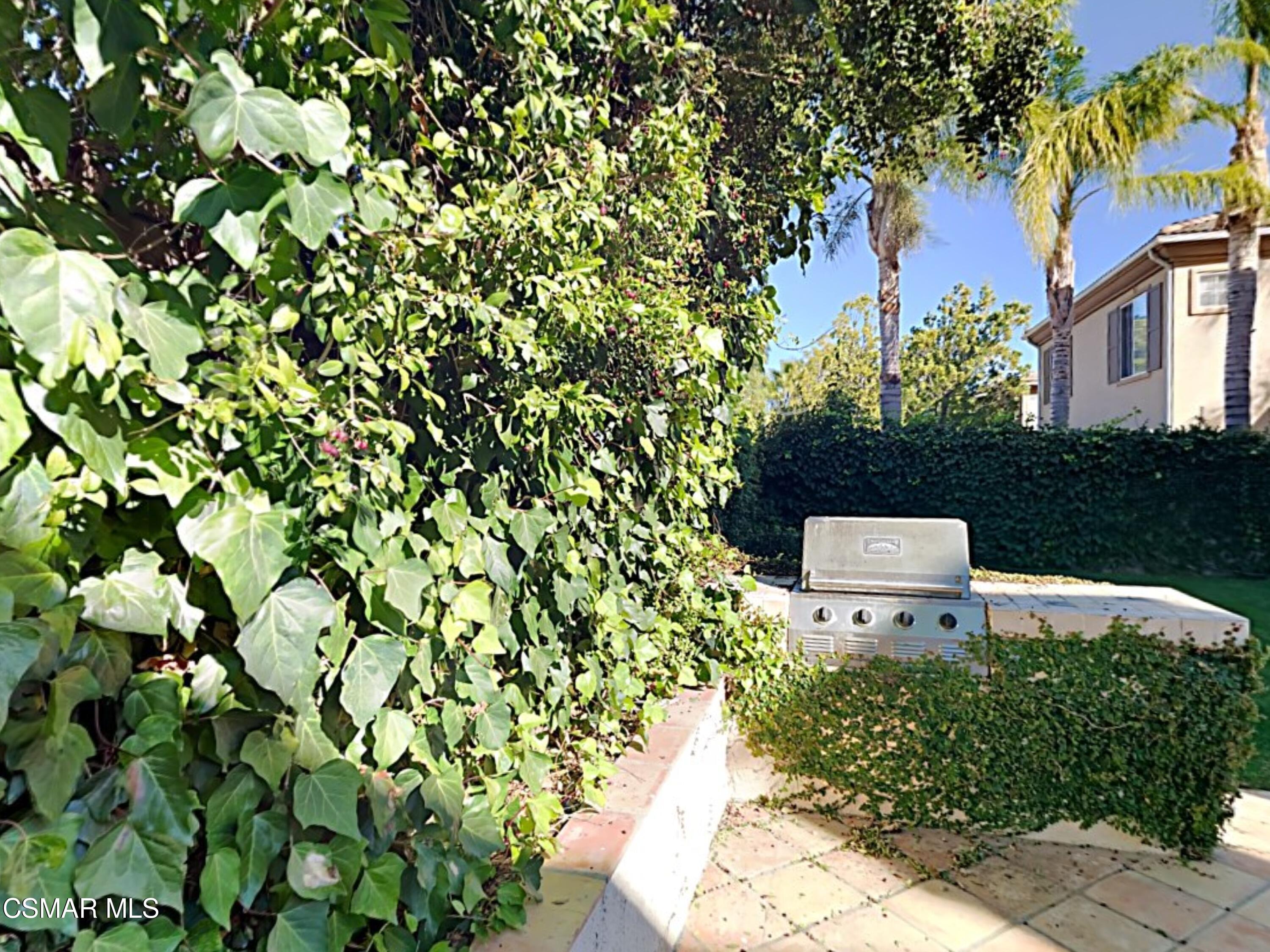 115 Parkside Drive Simi Valley, CA 93065 - Photo 24 of 27 a picture of a tree