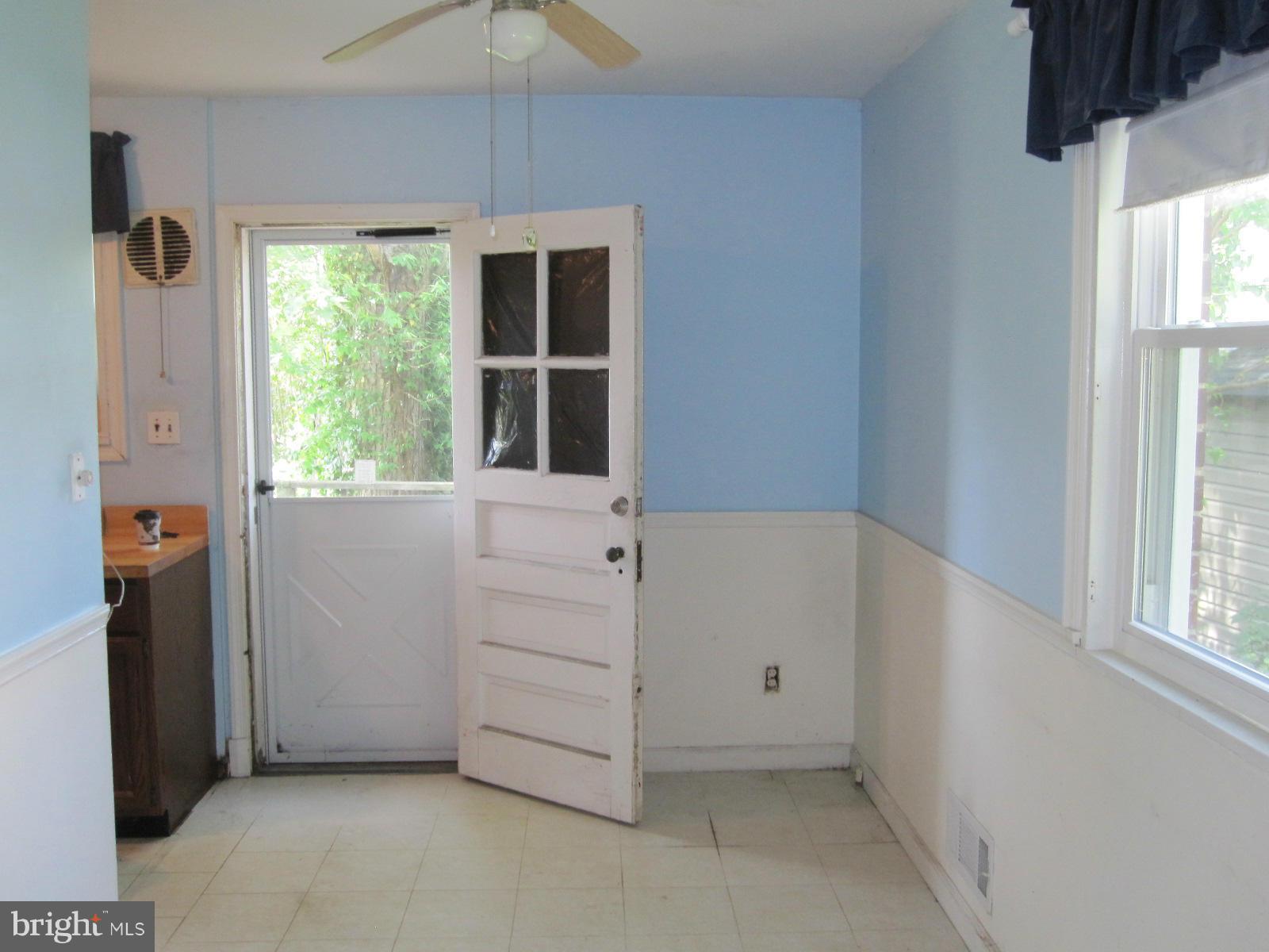 3910 Gannon Road Silver Spring, MD 20902 - Photo 5 of 14 Dining Room