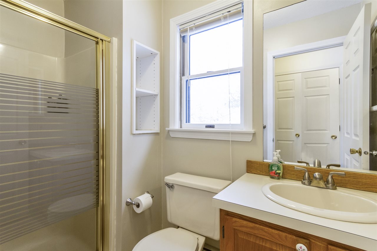 13 Capitol Circle Rochester, NH 03867 - Photo 26 of 40
