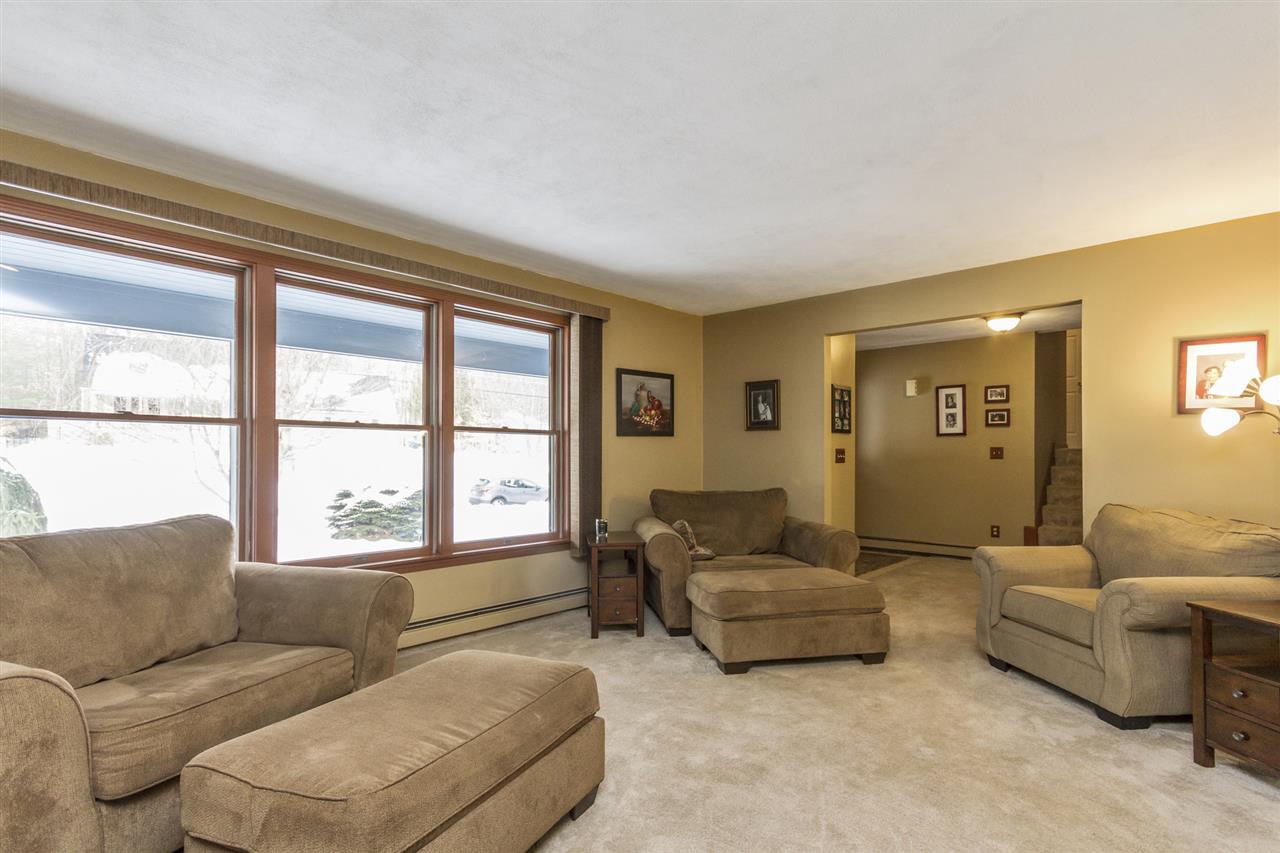 13 Capitol Circle Rochester, NH 03867 - Photo 5 of 40