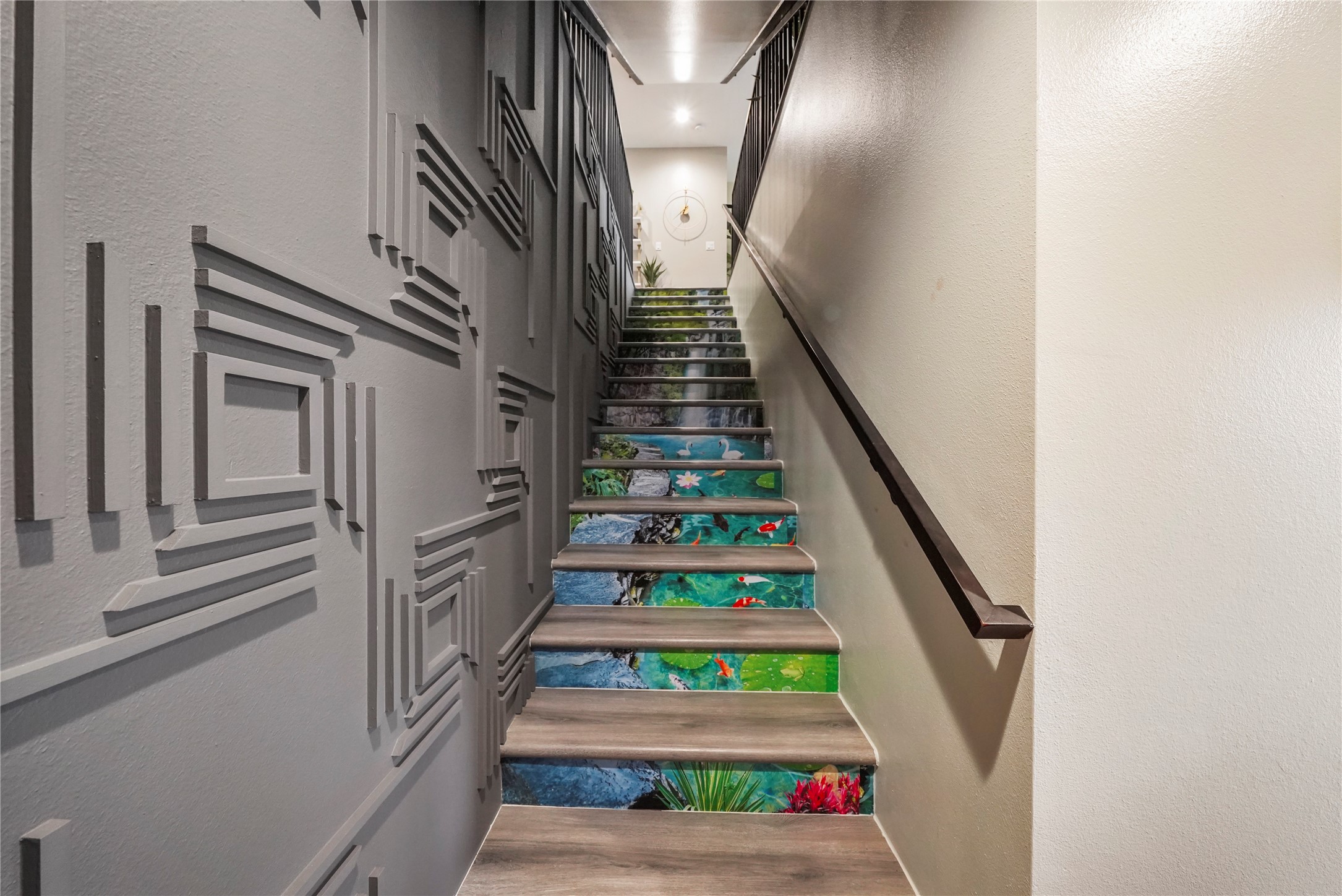 4703 Ward Street Houston, TX 77021 - Photo 4 of 27 Style. Elegance. Fashion. Design. Flair. Poise. Polish....