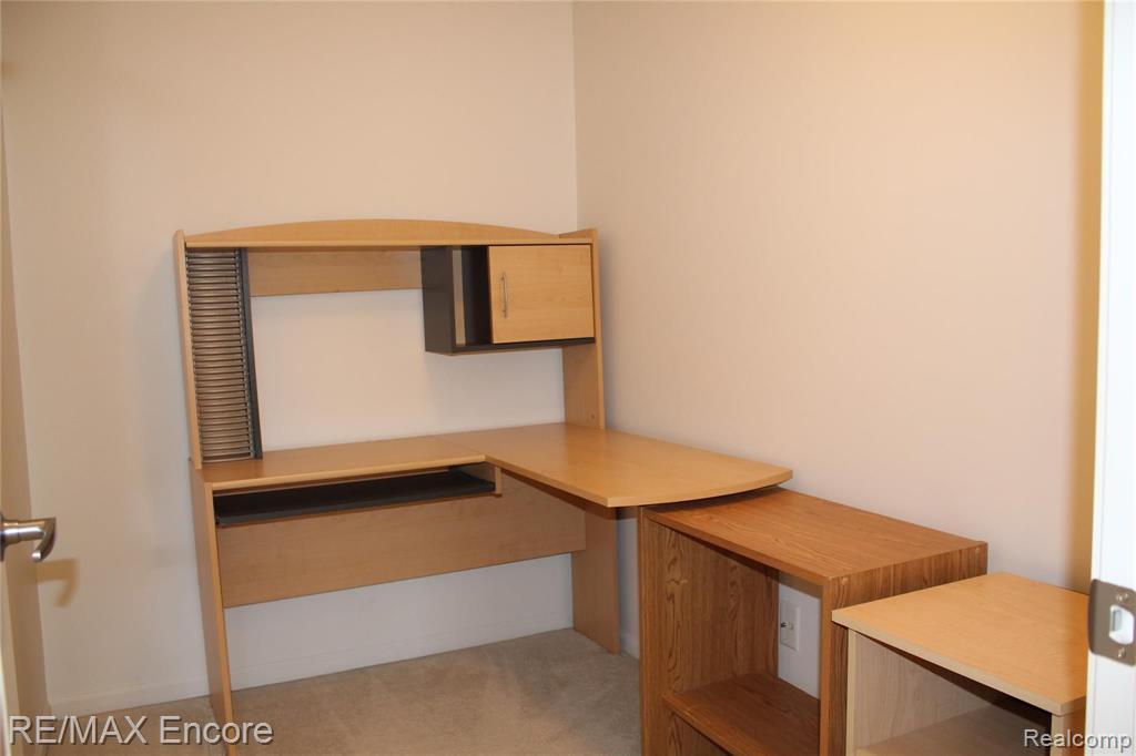 4160 Hampton Ridge Boulevard, Unit 84 Howell, MI 48843 - Photo 12 of 47