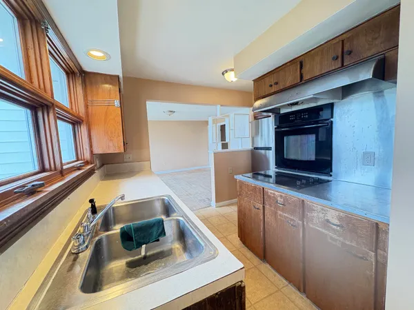 $2,400 | 51 Main Street, Essex Junction, VT 05452
