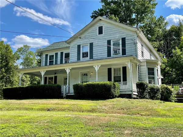 $2,400 | 17 Ribbecke Hill Road, Unit 1, Pine Bush, NY 12566