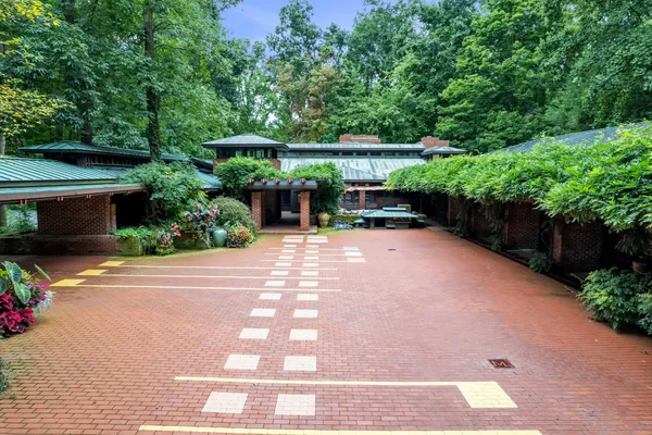 $10,500,000 | 5105 Turtle Pointe Drive, Ann Arbor, MI 48105