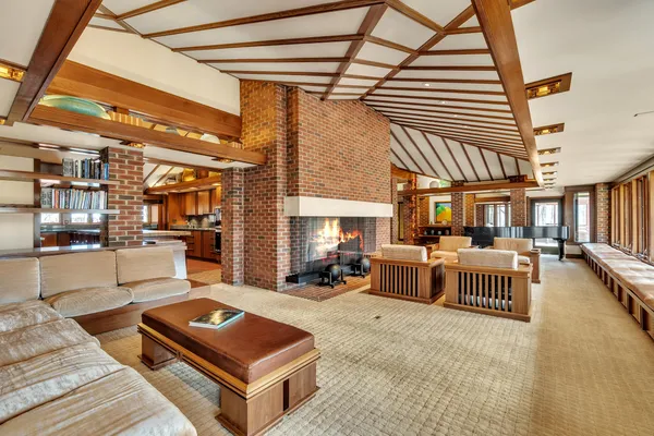 $10,500,000 | 5105 Turtle Pointe Drive, Ann Arbor, MI 48105