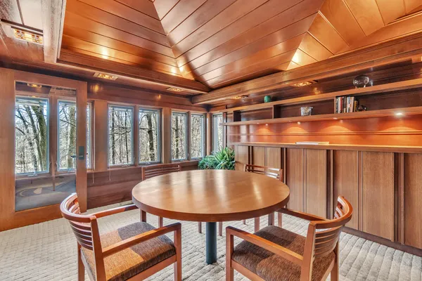 $10,500,000 | 5105 Turtle Pointe Drive, Ann Arbor, MI 48105