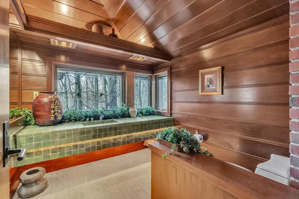 $10,500,000 | 5105 Turtle Pointe Drive, Ann Arbor, MI 48105