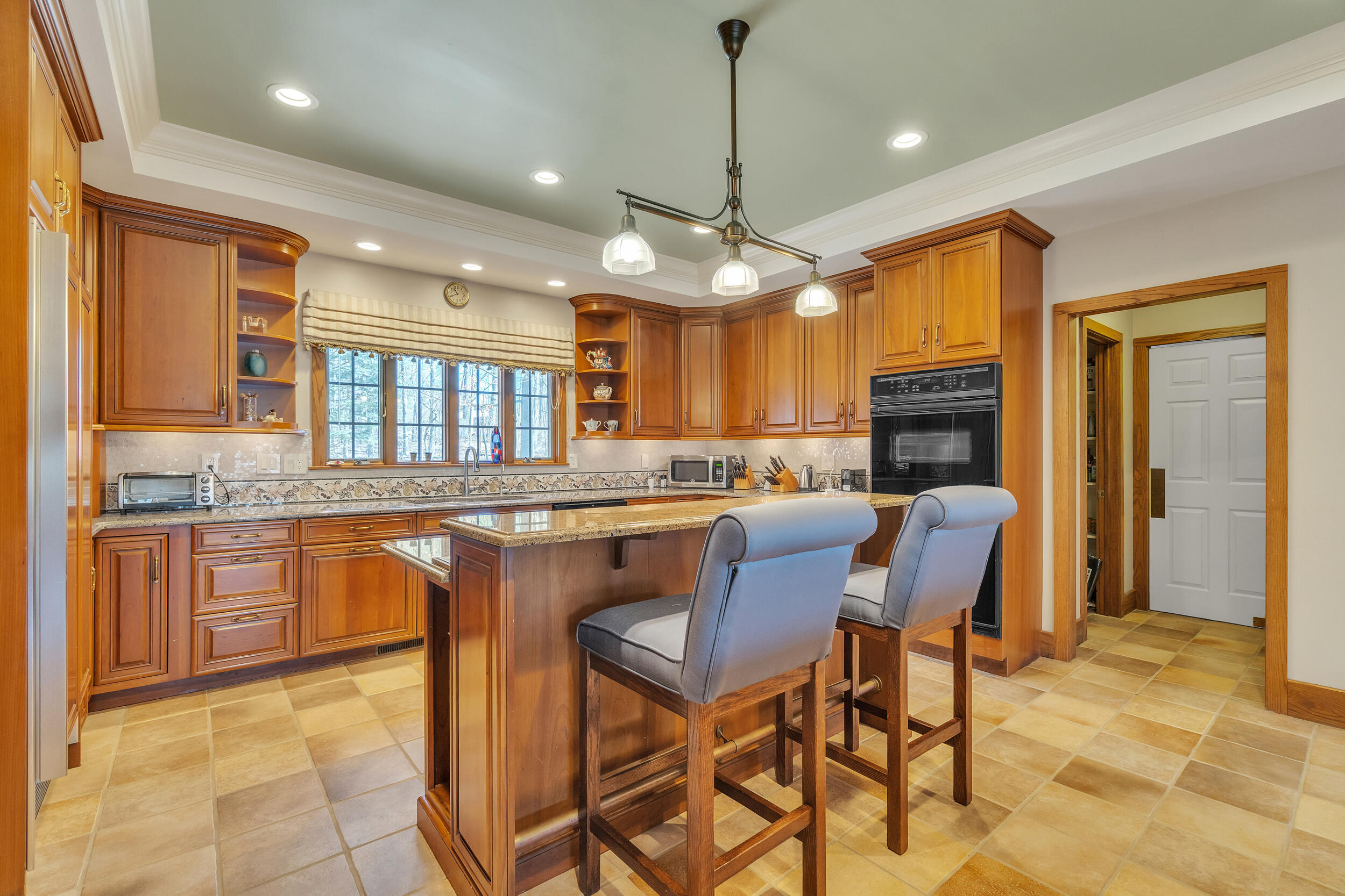 5105 Turtle Pointe Drive Ann Arbor, MI 48105 - Photo 51 of 79 turtle point interiors-029