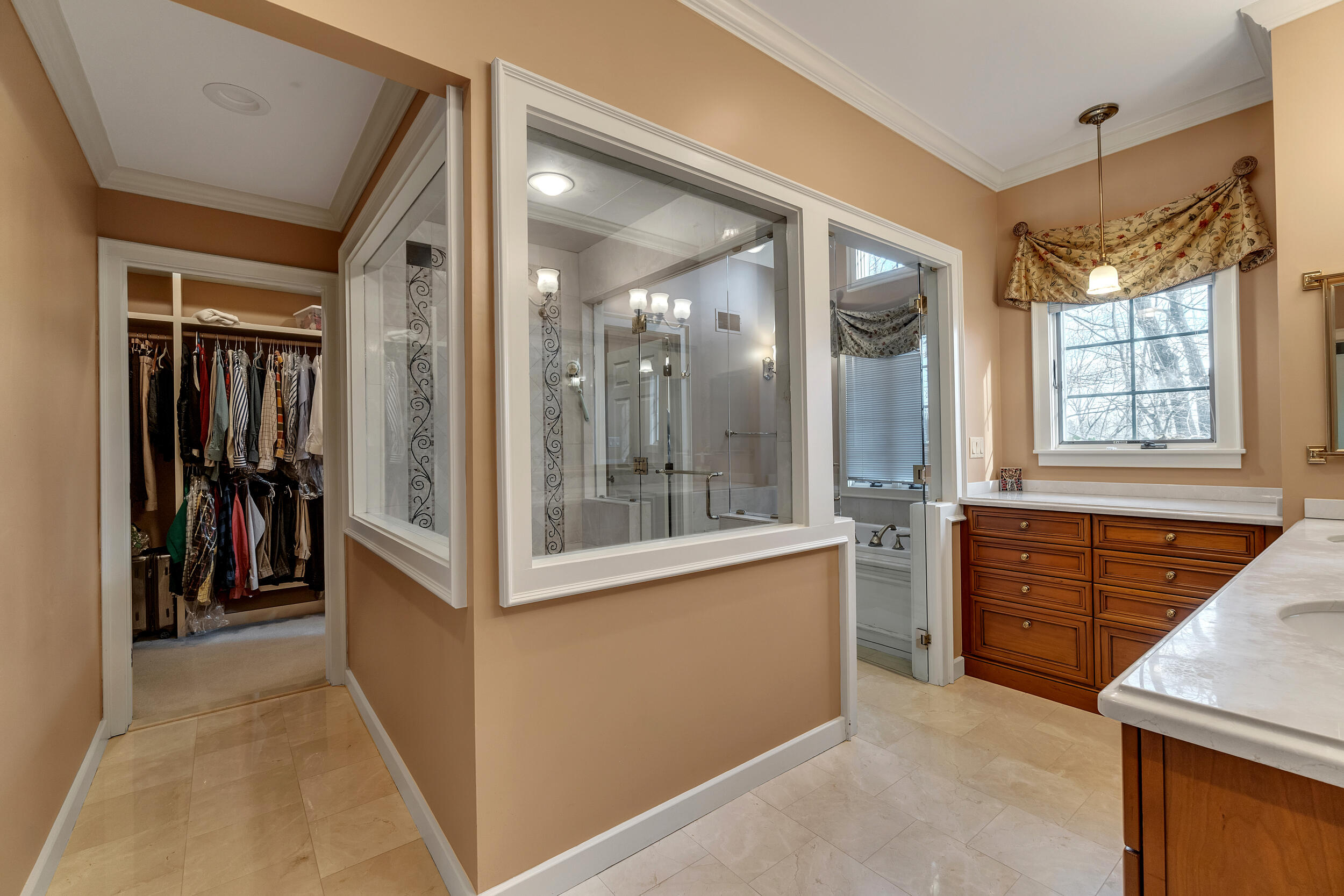 5105 Turtle Pointe Drive Ann Arbor, MI 48105 - Photo 57 of 79 turtle point interiors-052