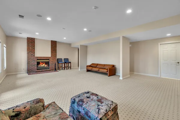 $10,500,000 | 5105 Turtle Pointe Drive, Ann Arbor, MI 48105