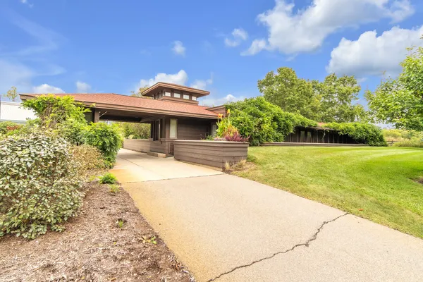 $10,500,000 | 5105 Turtle Pointe Drive, Ann Arbor, MI 48105