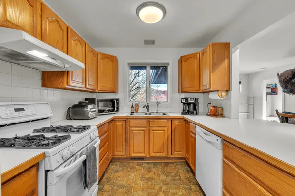 $10,500,000 | 5105 Turtle Pointe Drive, Ann Arbor, MI 48105