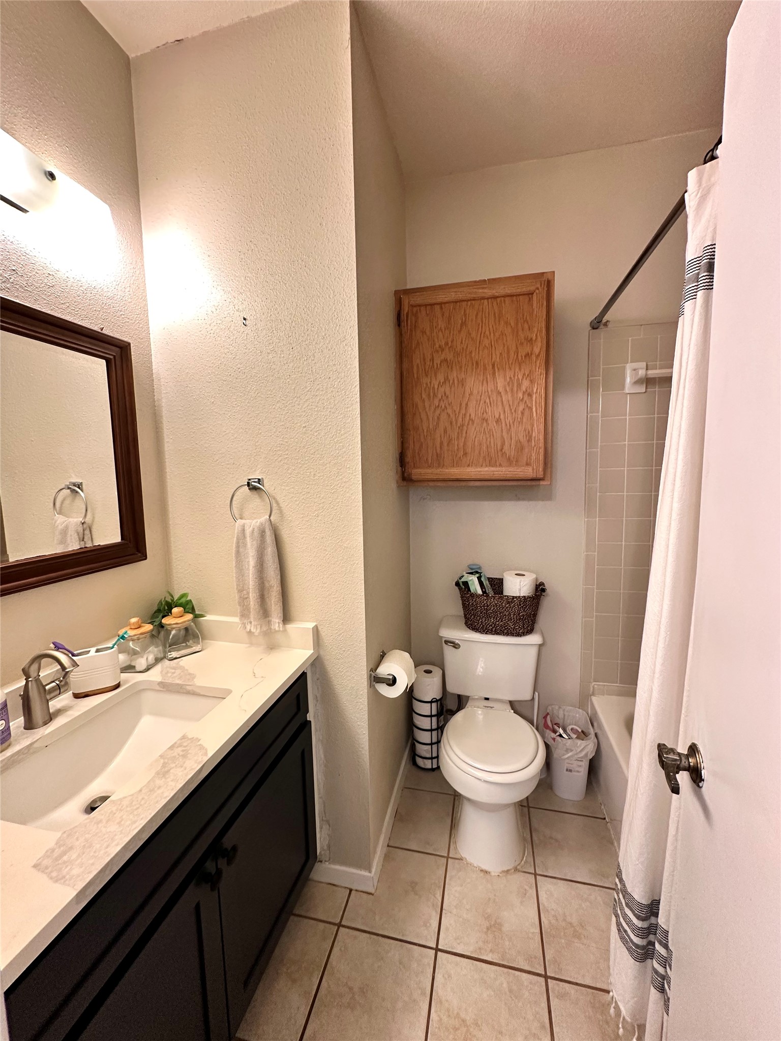 2801 Rio Grande Street, Unit 203 Austin, TX 78705 - Photo 10 of 25 Updated 2nd bathroom