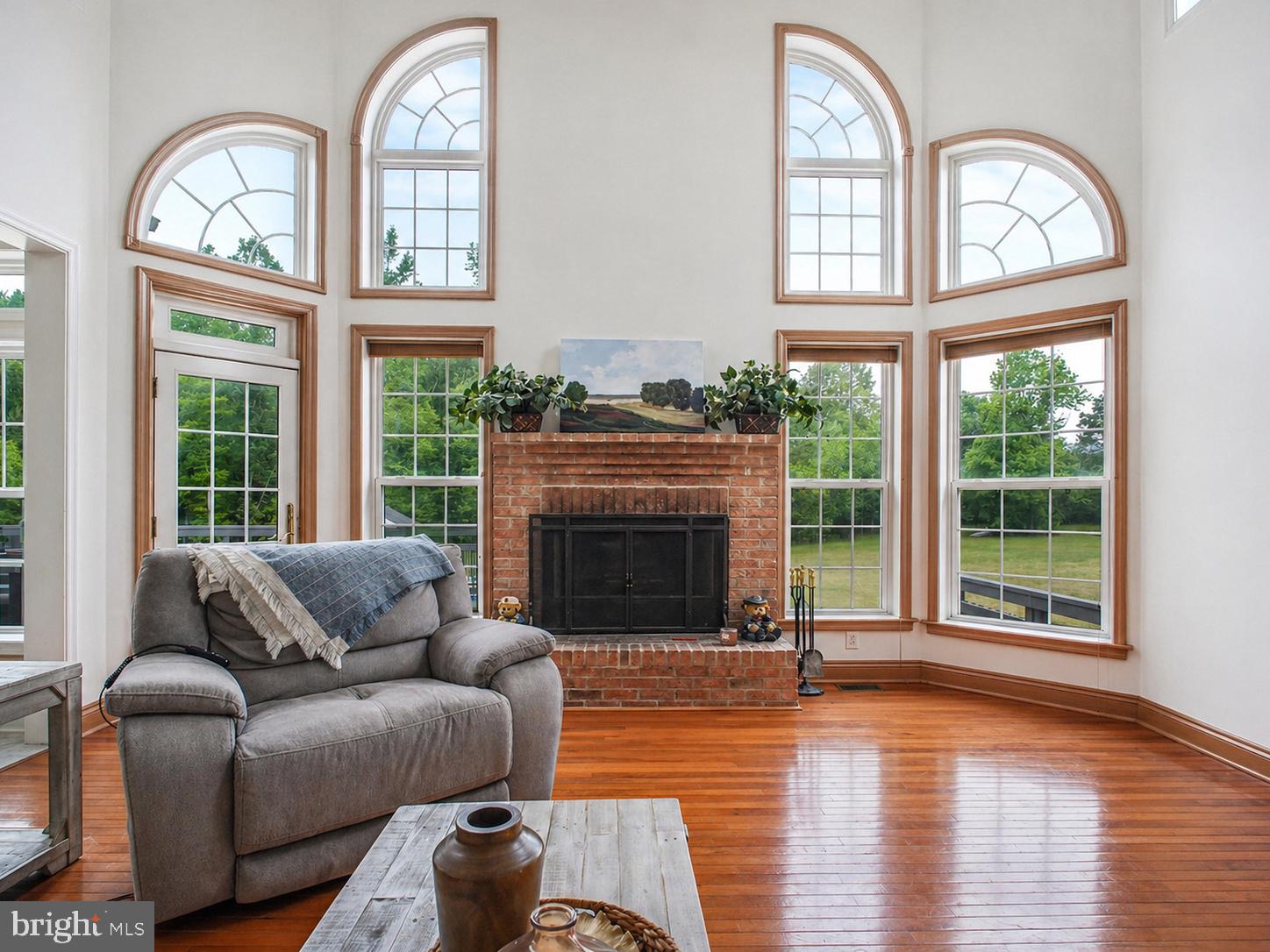 12504 Single Oak Road Fredericksburg, VA 22407 - Photo 12 of 74 Look at that glow!