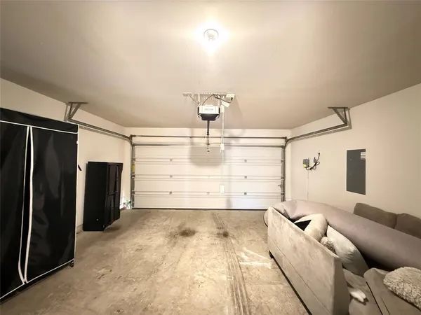 $2,000 | 3014 Saddleback Way, Forney, TX 75126