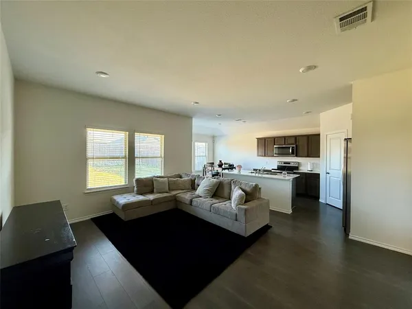 $2,000 | 3014 Saddleback Way, Forney, TX 75126