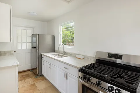 $1,072,000 | 73-1177 Ahulani Street, Kailua-Kona, HI 96740