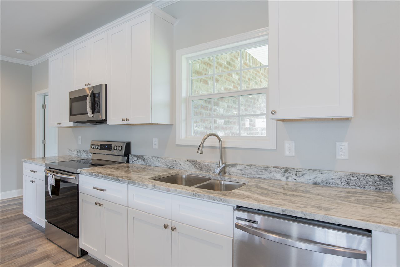 1748 Firefly Lane Foley, AL 36535 - Photo 10 of 21