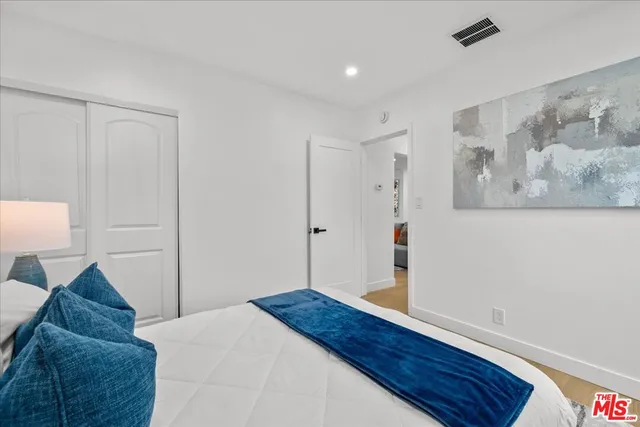 $5,500 | 5815 Saloma Avenue, Van Nuys, CA 91411