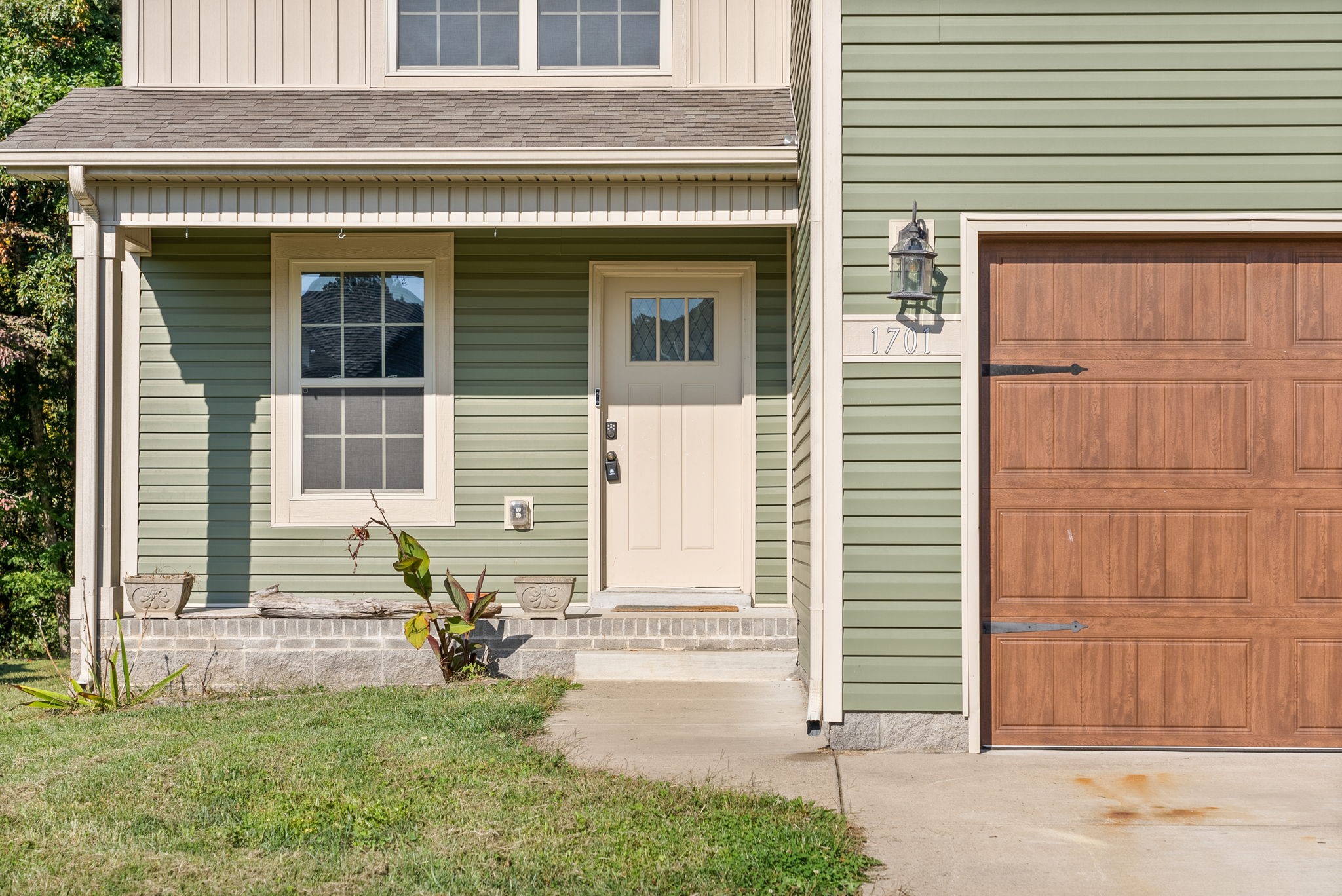 1701 Rains Road Clarksville, TN 37042 - Photo 4 of 35 Gallery Image 4