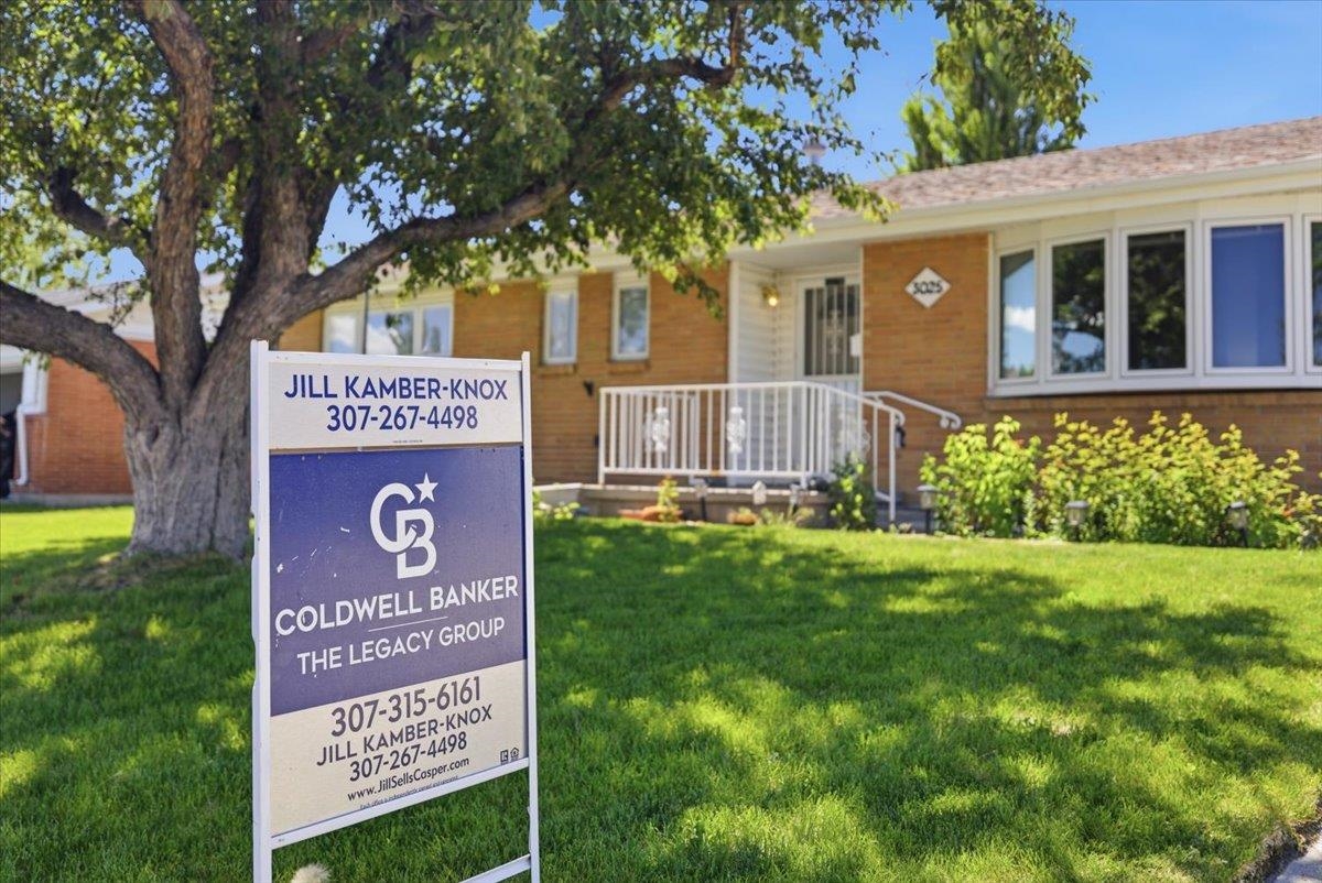 3025 Hamilton Way Casper, WY 82609 - Photo 1 of 32