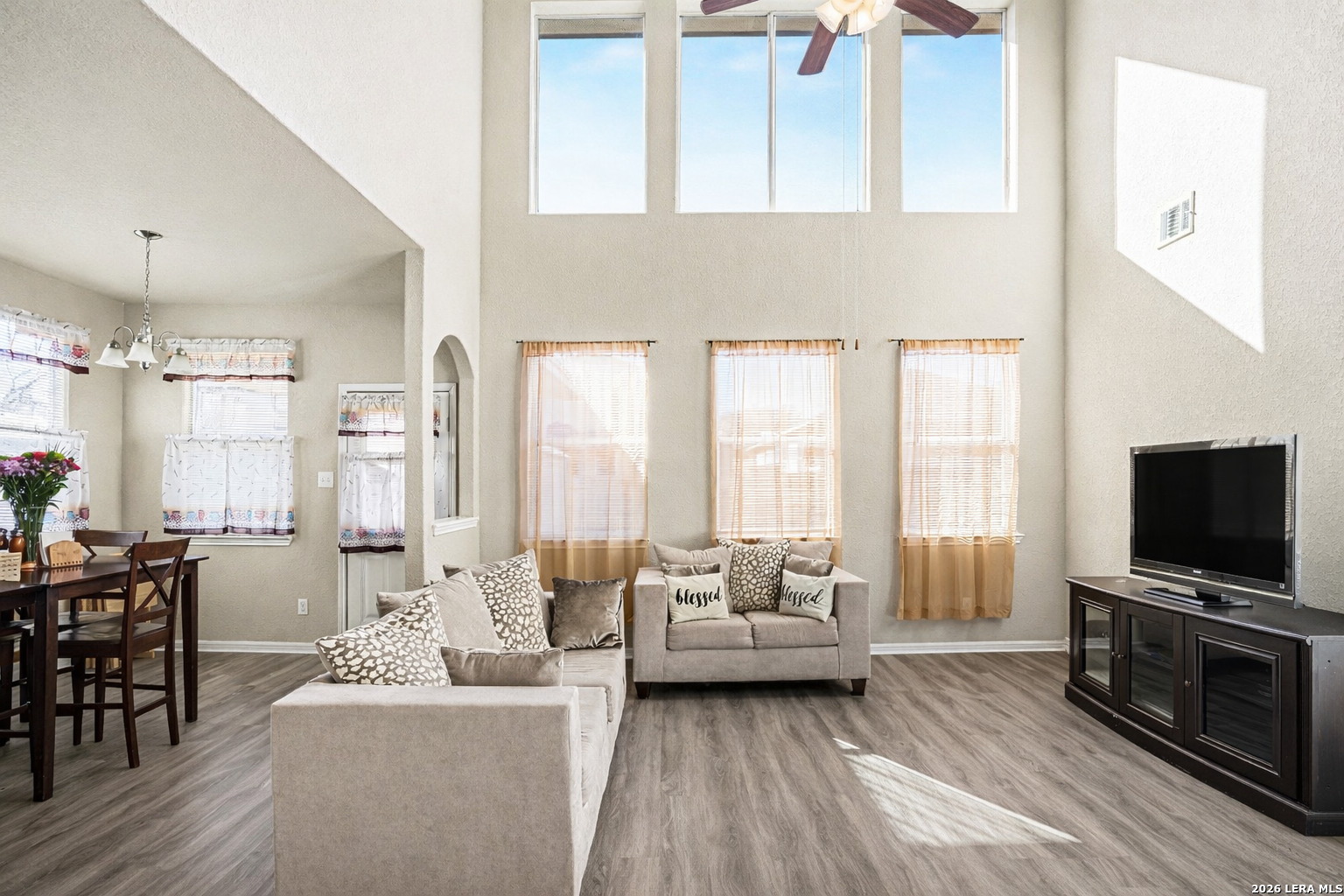 213 Wildcat Cibolo, TX 78108 - Photo 9 of 35 a living room with furniture and a flat screen tv