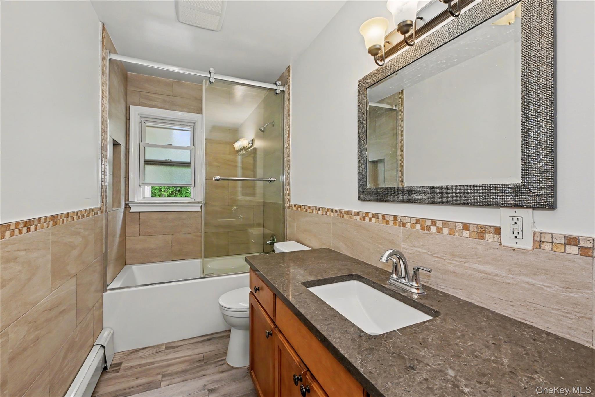 568 Manville Road, Unit UPPER R Pleasantville, NY 10570 - Photo 26 of 32 Hall bath.