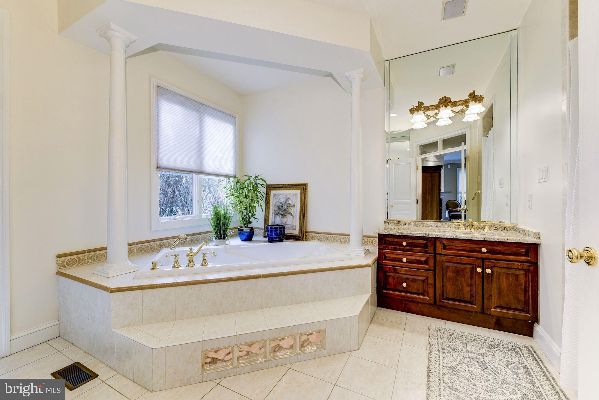 634 New Albany Road Moorestown, NJ 08057 - Photo 17 of 30 Master Bathroom
