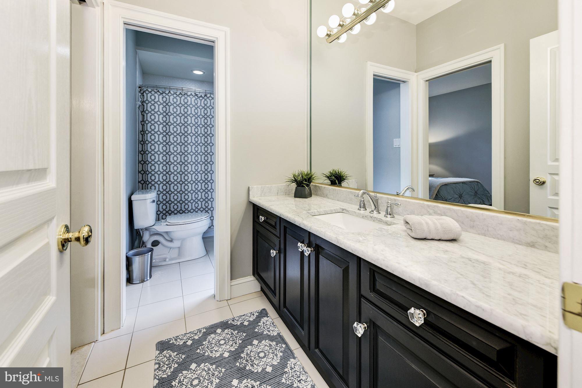 634 New Albany Road Moorestown, NJ 08057 - Photo 20 of 30 Jack and Jill Bathroom